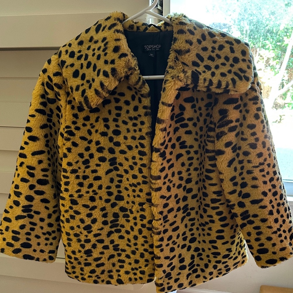 Topshop Animal Print Faux Fur Jacket. NWOT